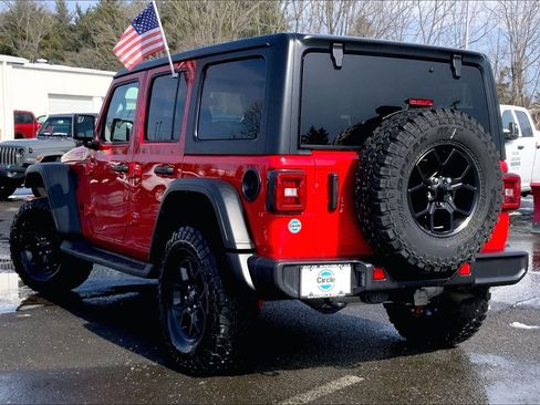 Certified 2024 Jeep Wrangler Willys image 10