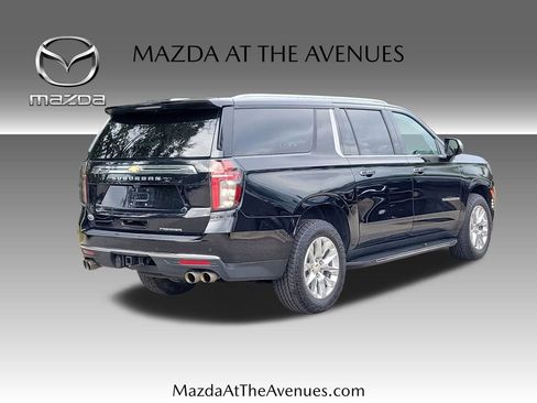 Used 2021 Chevrolet Suburban Premier w/ Premium Package image 4