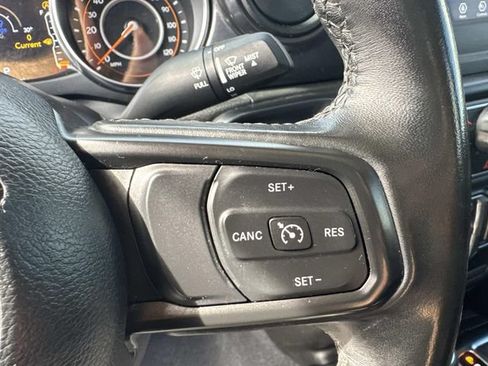 Used 2022 Jeep Gladiator Sport AWD/4WD image 23