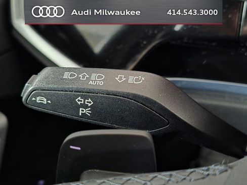 Used 2023 Audi Q3 2.0T Premium w/ Convenience Package AWD/4WD image 29