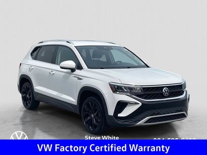Certified 2023 Volkswagen Taos SE w/ Black Wheel Package