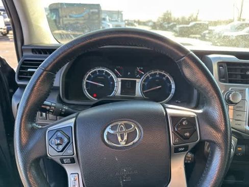 Used 2016 Toyota 4Runner SR5 image 10