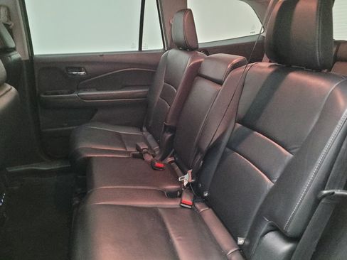 Used 2019 Honda Pilot EX-L image 18