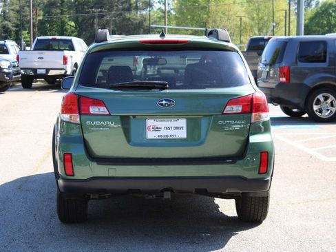Used 2014 Subaru Outback 3.6R Limited w/ Moonroof Package image 7