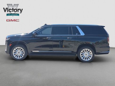 Used 2023 Cadillac Escalade ESV Luxury image 6