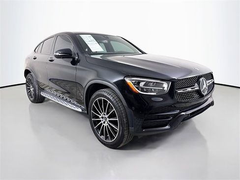Used 2021 Mercedes-Benz GLC 300 4MATIC Coupe image 3