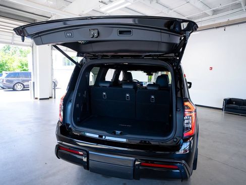 Used 2025 Nissan Armada PRO-4X AWD/4WD image 49