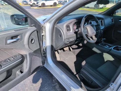Used 2023 Dodge Charger SXT RWD image 6