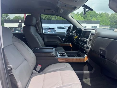 Used 2014 GMC Sierra 1500 SLT w/ SLT Crew Cab Value Package AWD/4WD image 19