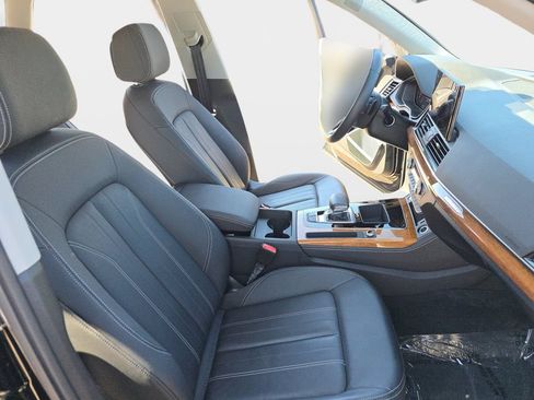 Used 2023 Audi Q5 2.0T Premium Plus w/ Premium Plus Package AWD/4WD image 12