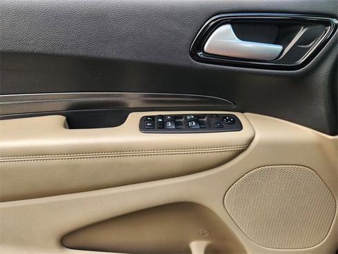 Used 2021 Dodge Durango SXT image 30