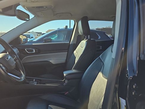 Used 2022 Jeep Compass Limited w/ Elite Group image 15