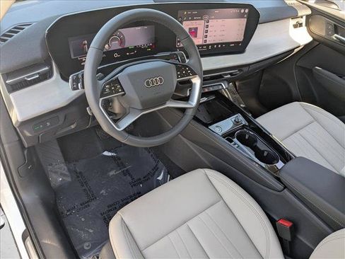 New 2026 Audi Q3 quattro 2.0T AWD/4WD image 3
