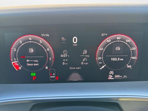 New 2026 Volkswagen Tiguan SE R-Line image 11