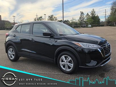 Certified 2025 Nissan Kicks Play S