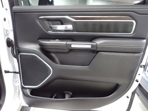 Used 2021 RAM 1500 Laramie image 8
