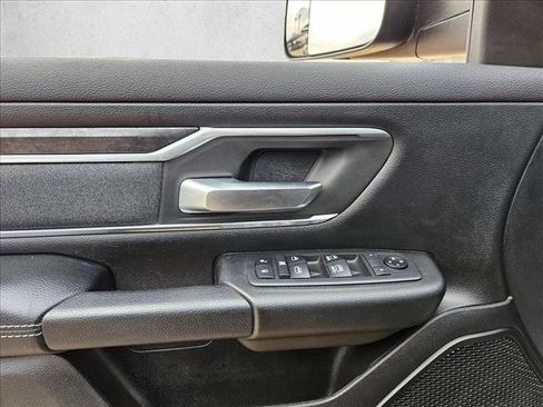 Used 2019 RAM 1500 Big Horn image 10