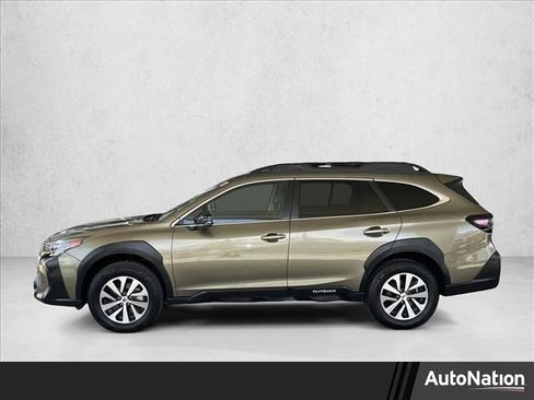 Used 2025 Subaru Outback Premium AWD/4WD image 1
