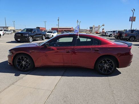 Used 2021 Dodge Charger SXT w/ Blacktop Package image 2