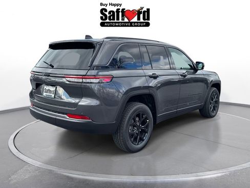 New 2026 Jeep Grand Cherokee 4WD image 10