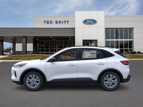 New 2026 Ford Escape Active w/ Active Premium Tech Pack image 4