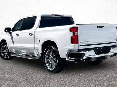 Used 2020 Chevrolet Silverado 1500 LTZ w/ LTZ Convenience Package AWD/4WD image 5
