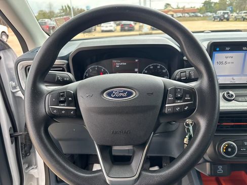 Used 2023 Ford Maverick XLT image 15