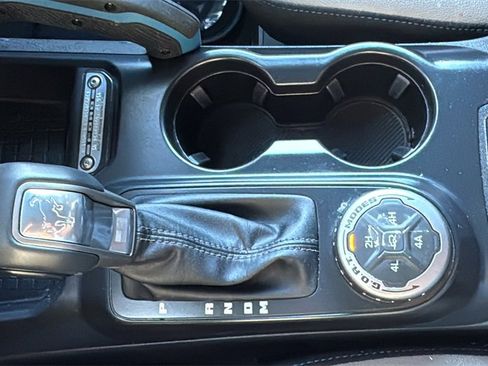 Certified 2024 Ford Bronco Wildtrak image 17