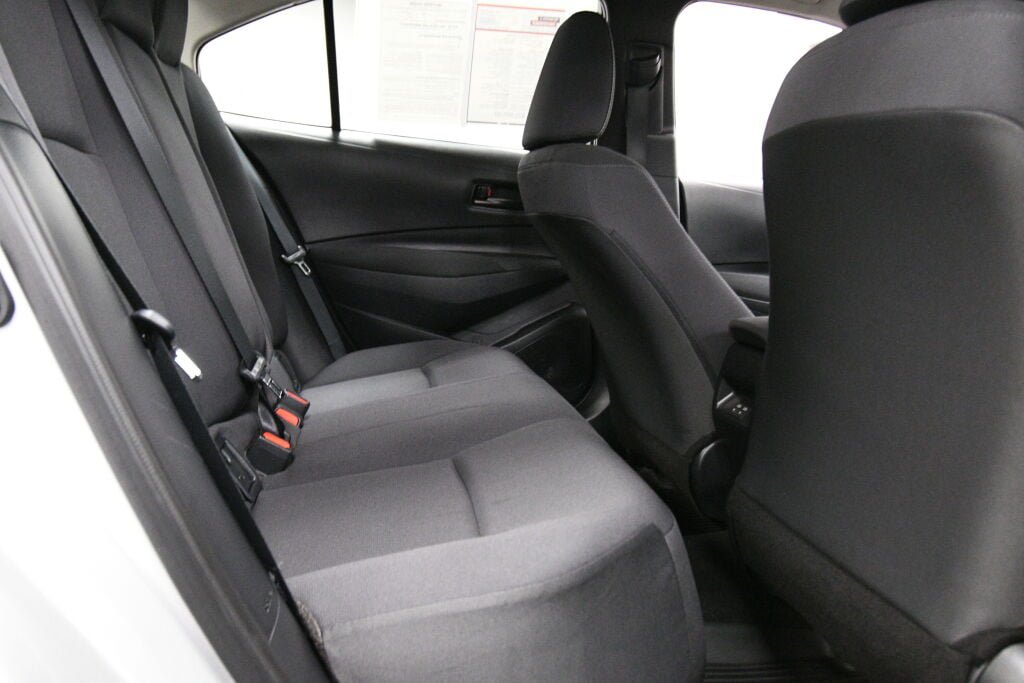 Certified 2025 Toyota Corolla LE FWD image 22