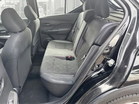 Used 2020 Nissan Kicks SV w/ Exterior Package image 10