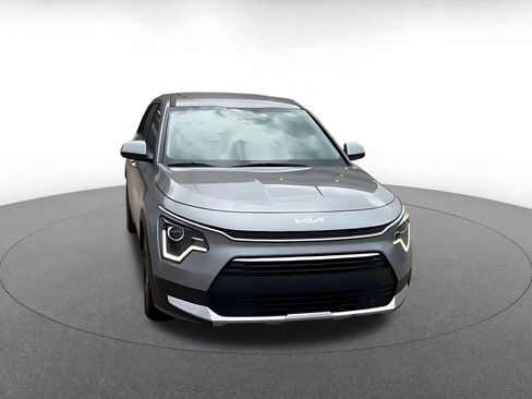 Used 2026 Kia Niro LX FWD image 4