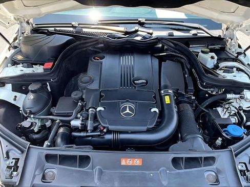 Used 2013 Mercedes-Benz C 250 Coupe image 34