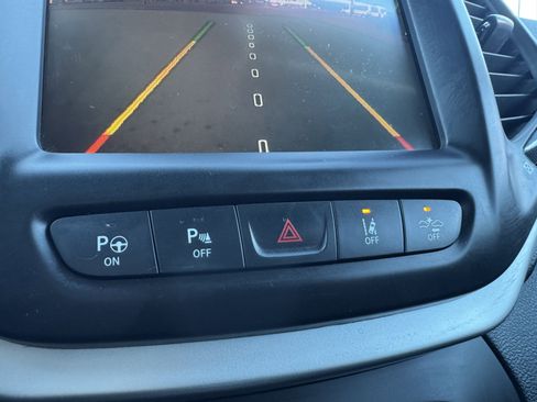 Used 2016 Jeep Cherokee Trailhawk w/ Comfort/Convenience Group image 27