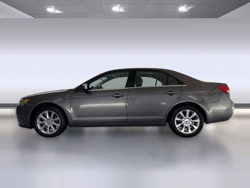 Used 2011 Lincoln MKZ w/ Sport Appearance Pkg image 2