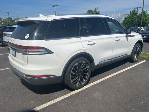 Used 2023 Lincoln Aviator Reserve w/ Equipment Group 201A AWD/4WD image 4