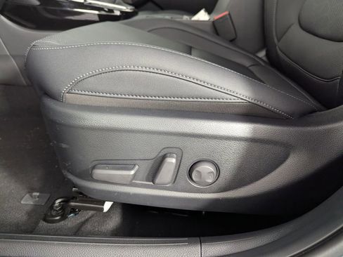 New 2026 Kia Seltos SX image 13