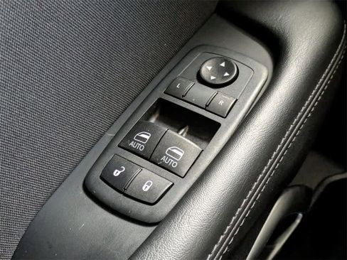 Used 2021 Dodge Challenger SXT w/ Blacktop Package image 26