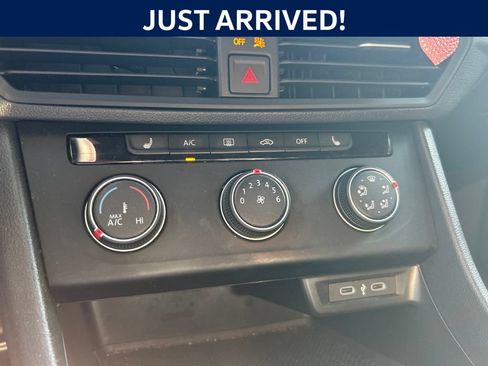 Used 2024 Volkswagen Jetta Sport FWD image 15