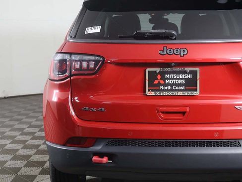 Used 2021 Jeep Compass Trailhawk AWD/4WD image 15
