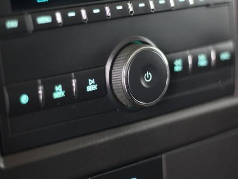 Used 2019 GMC Savana 2500 w/ Driver Convenience Package RWD image 17