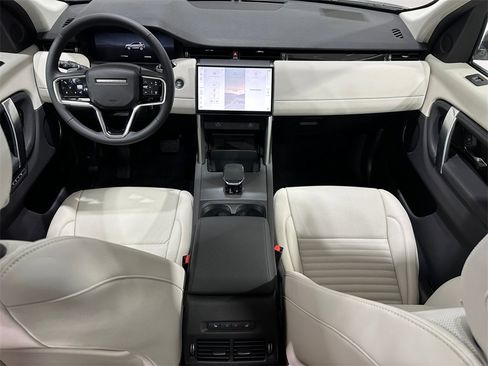 New 2025 Land Rover Discovery Sport S image 10