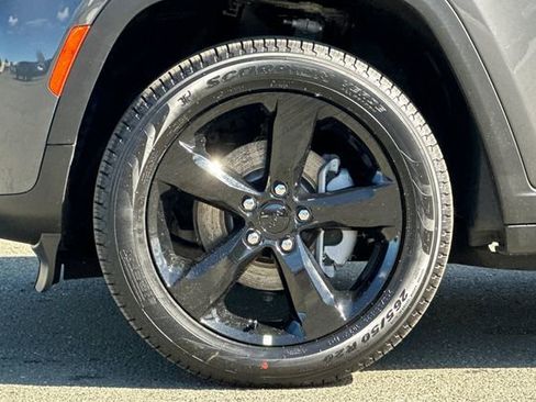 New 2026 Jeep Grand Cherokee Limited w/ Limited Altitude Package AWD/4WD image 25