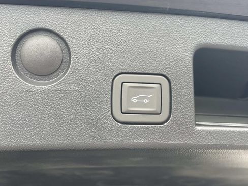 New 2026 Chevrolet Equinox ACTIV w/ Convenience Package III FWD image 11