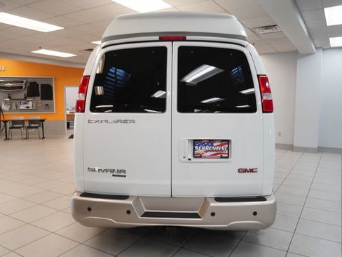 Used 2016 GMC Savana 2500 RWD image 8