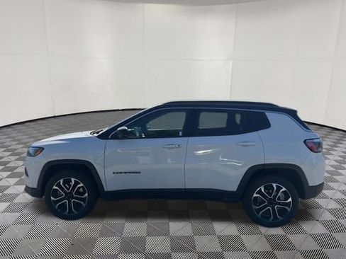 Used 2024 Jeep Compass Limited AWD/4WD image 13