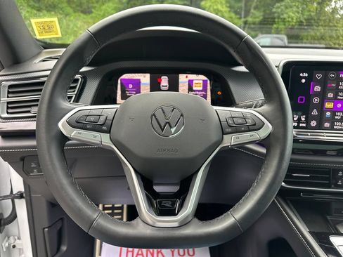 Used 2024 Volkswagen Atlas Cross Sport SEL R-Line AWD/4WD image 12