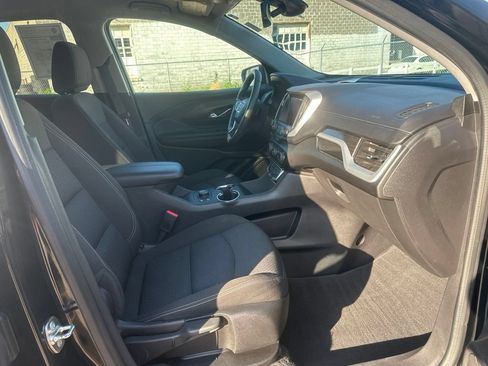 Used 2024 GMC Terrain SLE w/ Driver Convenience Package AWD/4WD image 13