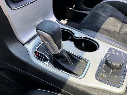 Certified 2018 Jeep Grand Cherokee SRT AWD/4WD image 31
