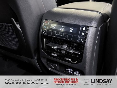 New 2025 Jeep Grand Cherokee L Limited w/ Luxury Tech Group II image 17