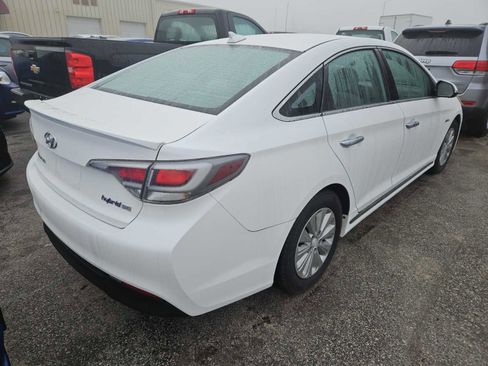Used 2016 Hyundai Sonata SE image 4